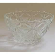 Artfully designed small crystal bowl