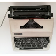 Japanese company Adler automatic typewriter Junior 10